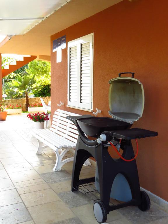 Apartma Vodaric Cres